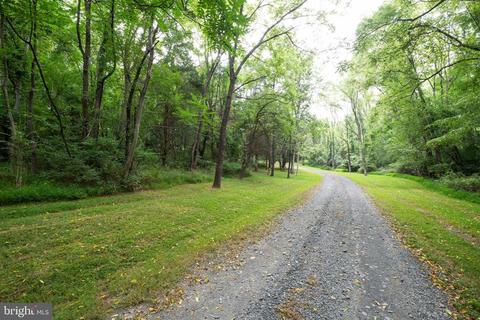 10691 Crest Hill Rd, Marshall, VA 20115 photo 3