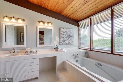 6934 Hilltop Ln, Marshall, VA 20115 photo 30