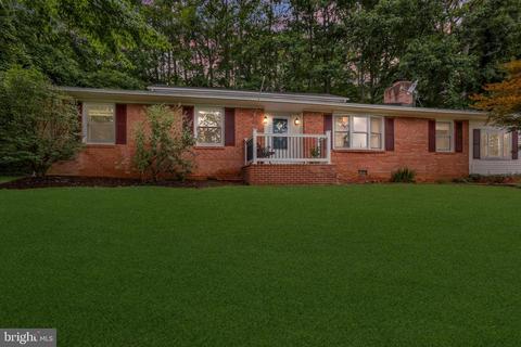 6300 Beverleys Mill Rd, Broad Run, VA 20137 photo 2