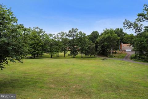 8024 Kettle Run Ct, Catlett, VA 20119 photo 3