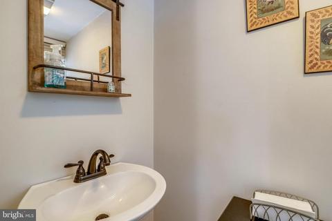 8024 Kettle Run Ct, Catlett, VA 20119 photo 22