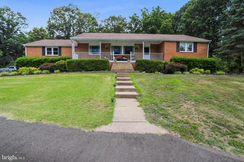 8024 Kettle Run Ct, Catlett, VA 20119 photo 1