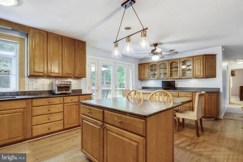 8024 Kettle Run Ct, Catlett, VA 20119 photo 10