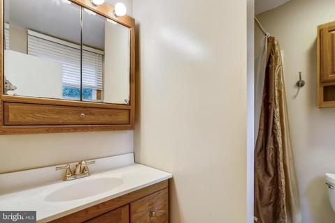 8024 Kettle Run Ct, Catlett, VA 20119 photo 18