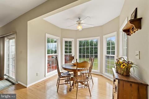 4056 Roberts Cir, Marshall, VA 20115 photo 16
