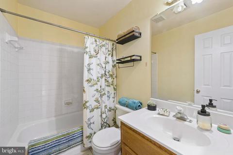 4056 Roberts Cir, Marshall, VA 20115 photo 44