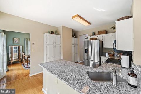 4056 Roberts Cir, Marshall, VA 20115 photo 12