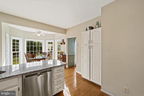 4056 Roberts Cir, Marshall, VA 20115 photo 11