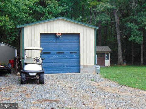 5206 Sumerduck Rd, Sumerduck, VA 22742 photo 4