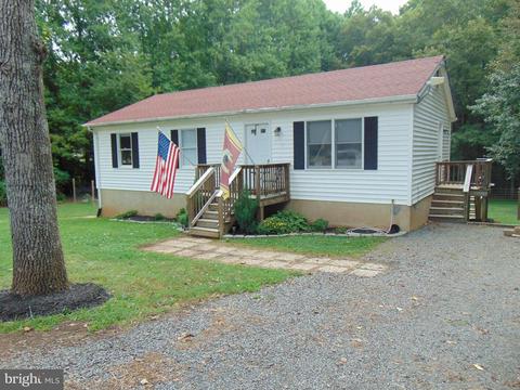 5206 Sumerduck Rd, Sumerduck, VA 22742 photo 2