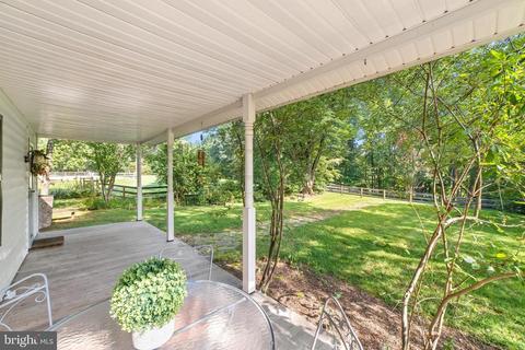 7980 Leeds Manor Rd, Marshall, VA 20115 photo 9