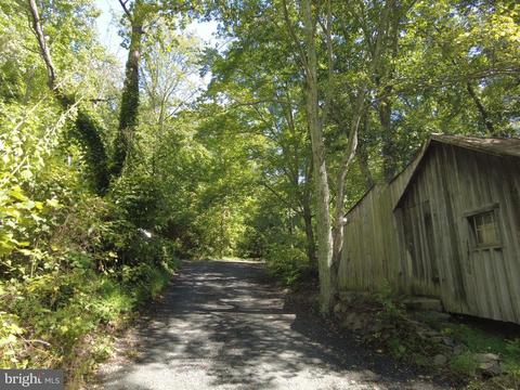 9480 Foxhunt Ln, Marshall, VA 20115 photo 13