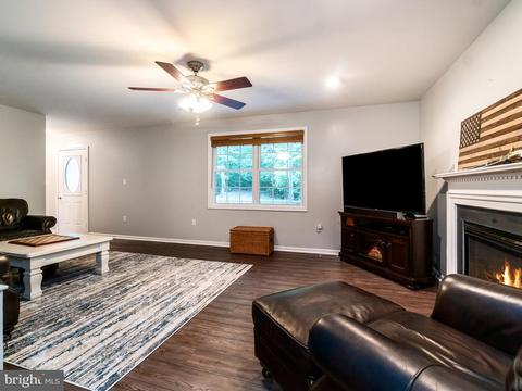 14383 Curtis Rd, Sumerduck, VA 22742 photo 6