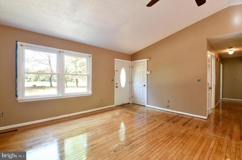 14319 Snake Castle, Sumerduck, VA 22742 photo 10
