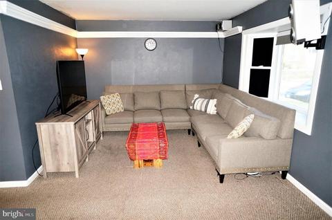 8611 Colston Ct, Marshall, VA 20115 photo 6