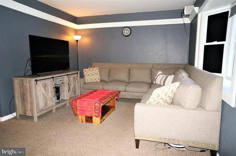 8611 Colston Ct, Marshall, VA 20115 photo 7
