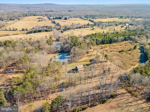 7101 Catbird Ln, Marshall, VA 20115 photo 38
