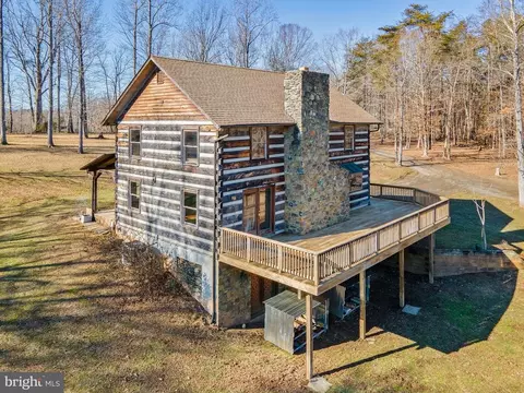 7101 Catbird Ln, Marshall, VA 20115 photo 6
