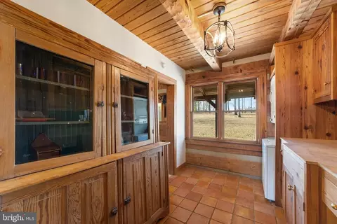 7101 Catbird Ln, Marshall, VA 20115 photo 23