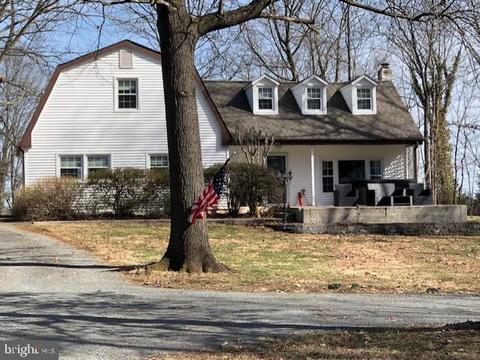 10399 Messick Rd, Midland, VA 22728 photo 1