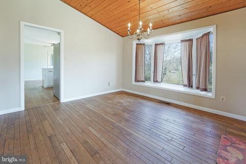 4539 Lakeside Ct, Marshall, VA 20115 photo 9