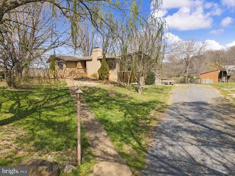 4539 Lakeside Ct, Marshall, VA 20115 photo 2