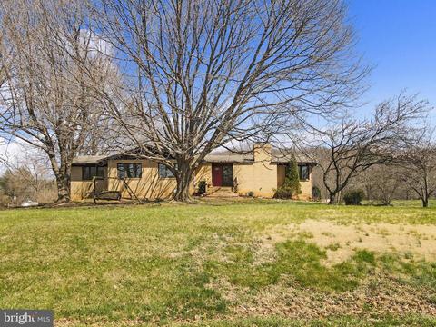 4539 Lakeside Ct, Marshall, VA 20115 photo 1