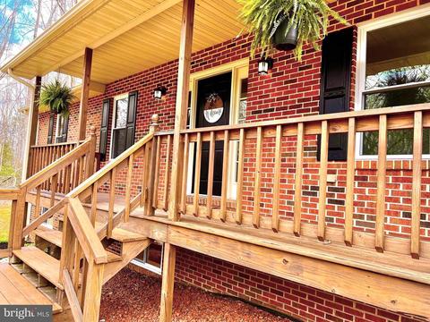 4292 Sumerduck Rd, Sumerduck, VA 22742 photo 2