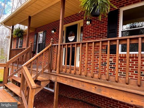 4292 Sumerduck Rd, Sumerduck, VA 22742 photo 8