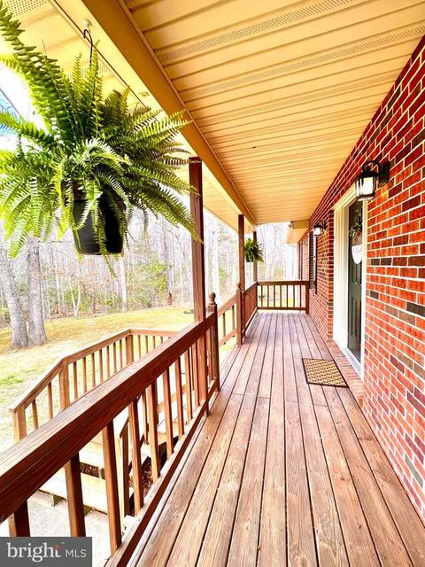 4292 Sumerduck Rd, Sumerduck, VA 22742 photo 9