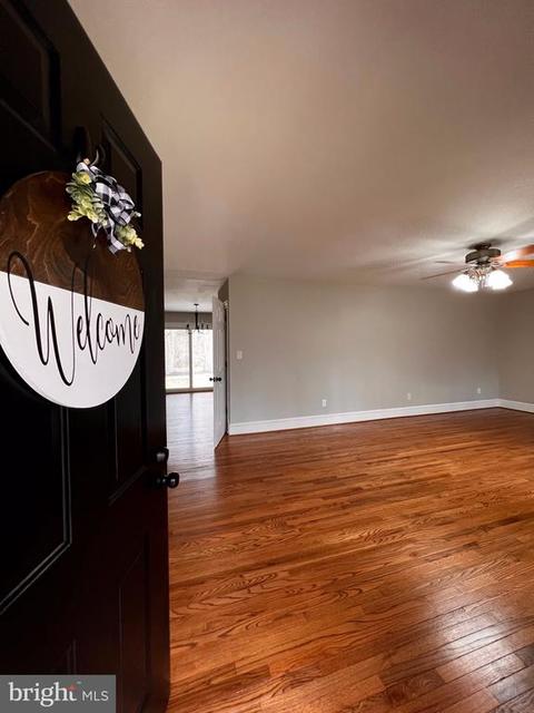 4292 Sumerduck Rd, Sumerduck, VA 22742 photo 3