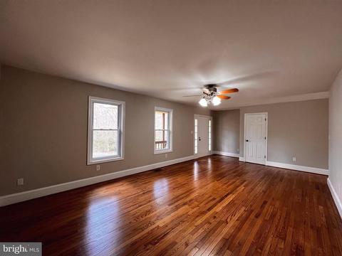4292 Sumerduck Rd, Sumerduck, VA 22742 photo 12