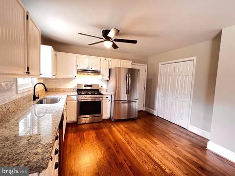 4292 Sumerduck Rd, Sumerduck, VA 22742 photo 5