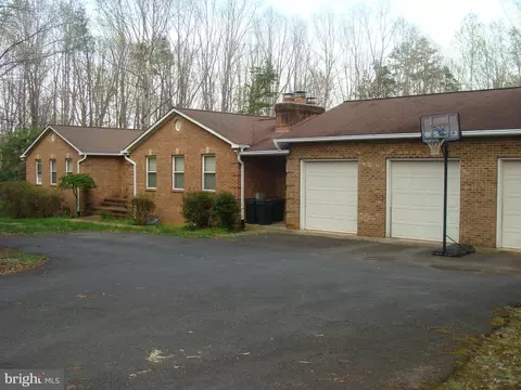 13667 Silver Hill Rd, Sumerduck, VA 22742 photo 4