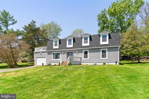 5542 Old Bust Head Rd, Broad Run, VA 20137 photo 4