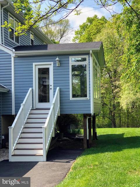 8094 Leeds Manor Rd, Marshall, VA 20115 photo 4