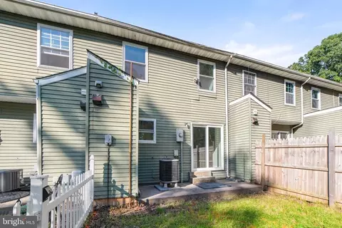 8615 Colston Ct, Marshall, VA 20115 photo 3