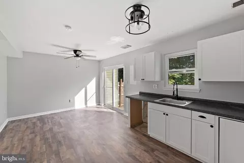 8615 Colston Ct, Marshall, VA 20115 photo 12