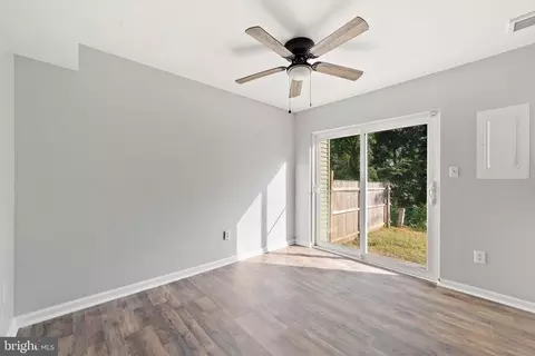 8615 Colston Ct, Marshall, VA 20115 photo 13