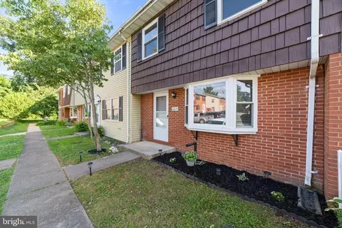 8615 Colston Ct, Marshall, VA 20115 photo 18