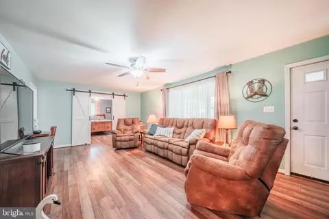 5216 Sumerduck Rd, Sumerduck, VA 22742 photo 12