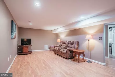 5216 Sumerduck Rd, Sumerduck, VA 22742 photo 28