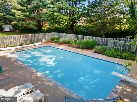 7446 Opal Ct, Warrenton, VA 20186 photo 9