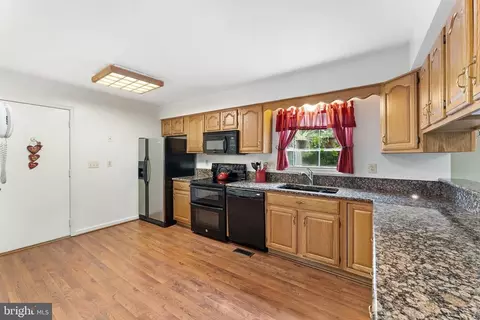 7446 Opal Ct, Warrenton, VA 20186 photo 18