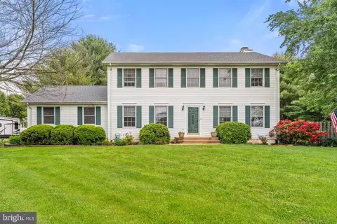 7446 Opal Ct, Warrenton, VA 20186 photo 1