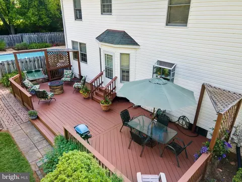 7446 Opal Ct, Warrenton, VA 20186 photo 11