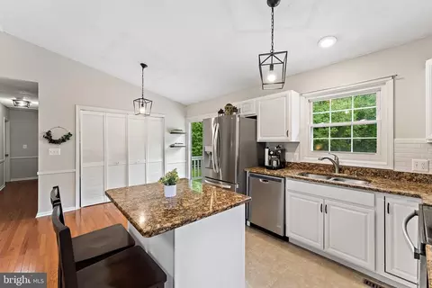 4651 Morgans Bluff Dr, Marshall, VA 20115 photo 12