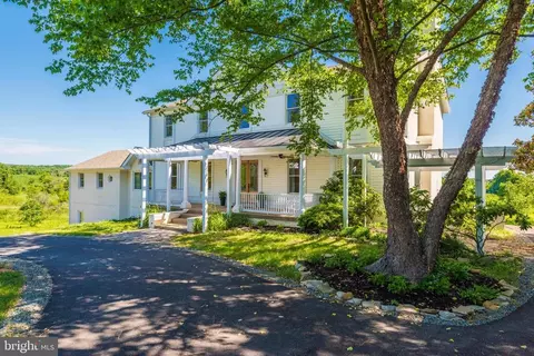 4521 Lakeside Ct, Marshall, VA 20115 photo 3