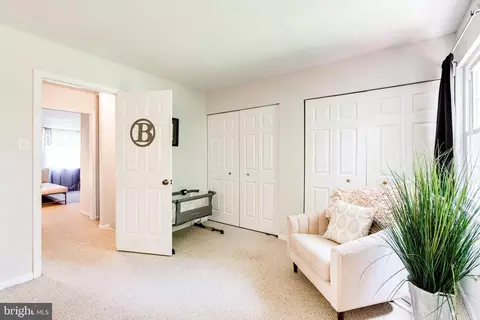 8623 Harrison Ct, Marshall, VA 20115 photo 16