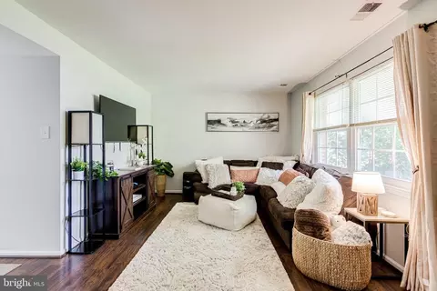 8623 Harrison Ct, Marshall, VA 20115 photo 11